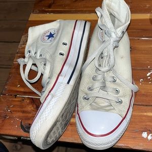 Converse SZ Men’s SZ 6 Woman’s SZ 8